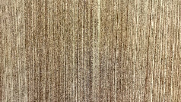 Quels sont les impacts environnementaux des textiles synthétiques et comment les réduire ?