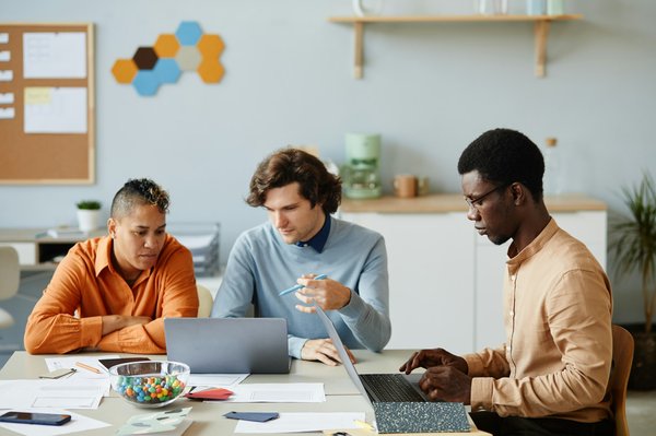 Faciliter la mobilité professionnelle : services sur mesure pour réussir